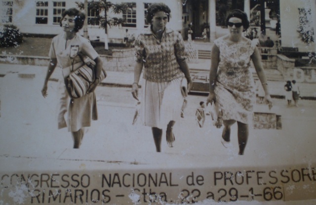 Em-Curitiba-1966-Com-Mineko-e-Ana-Alves1