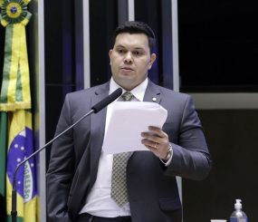 Aprovado parecer do deputado Acácio Favacho à MP que organiza cargos em comissão