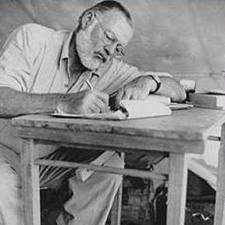 Hoje – 123 anos do nascimento do escritor e jornalista Ernest Hemingway