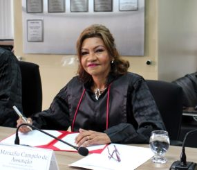 Colégio de Procuradores empossa primeira mulher no cargo de ouvidora do MP-AP