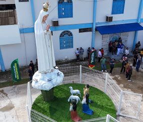 Hoje – Dia de N.S.de Fátima: inauguração do monumento, missa campal, procissão das luzes