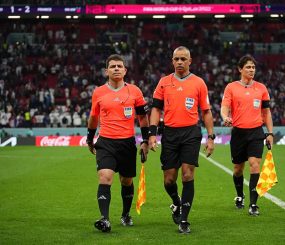 Trio brasileiro apita abertura da Copa