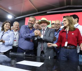PDT oficializa apoio à reeleição de Lula